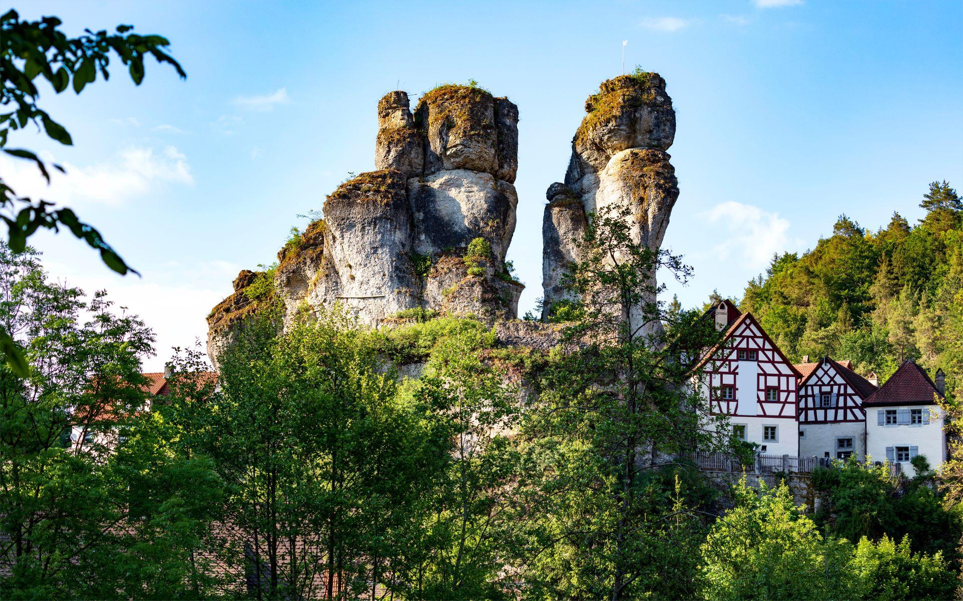 Tüchersfeld ein Kirchdorf im Püttlachtal in der Fränkischen Schweiz